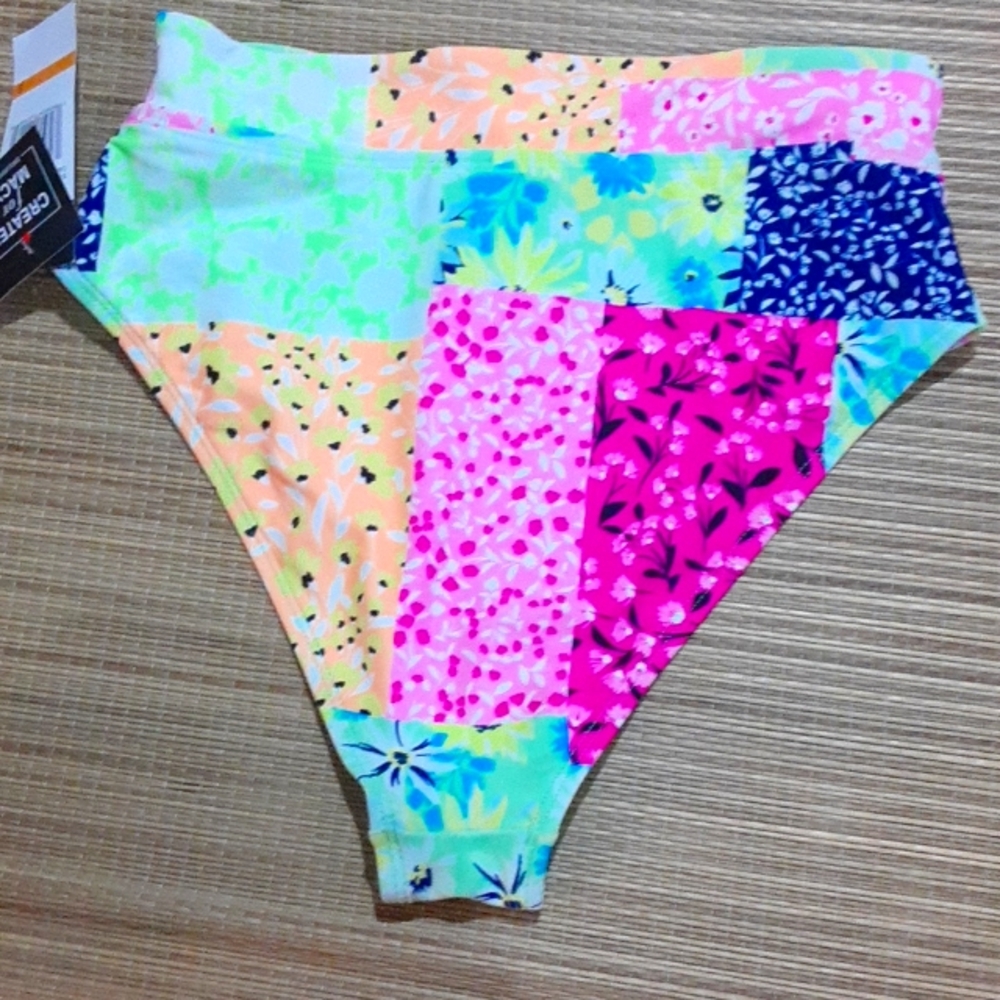 California Waves HighRise Mid Leg Swimwear New withTags Size Small